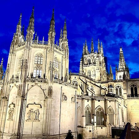 El Capricho De Claudia_ Apartamentos Burgos Catedral Kültér fotó