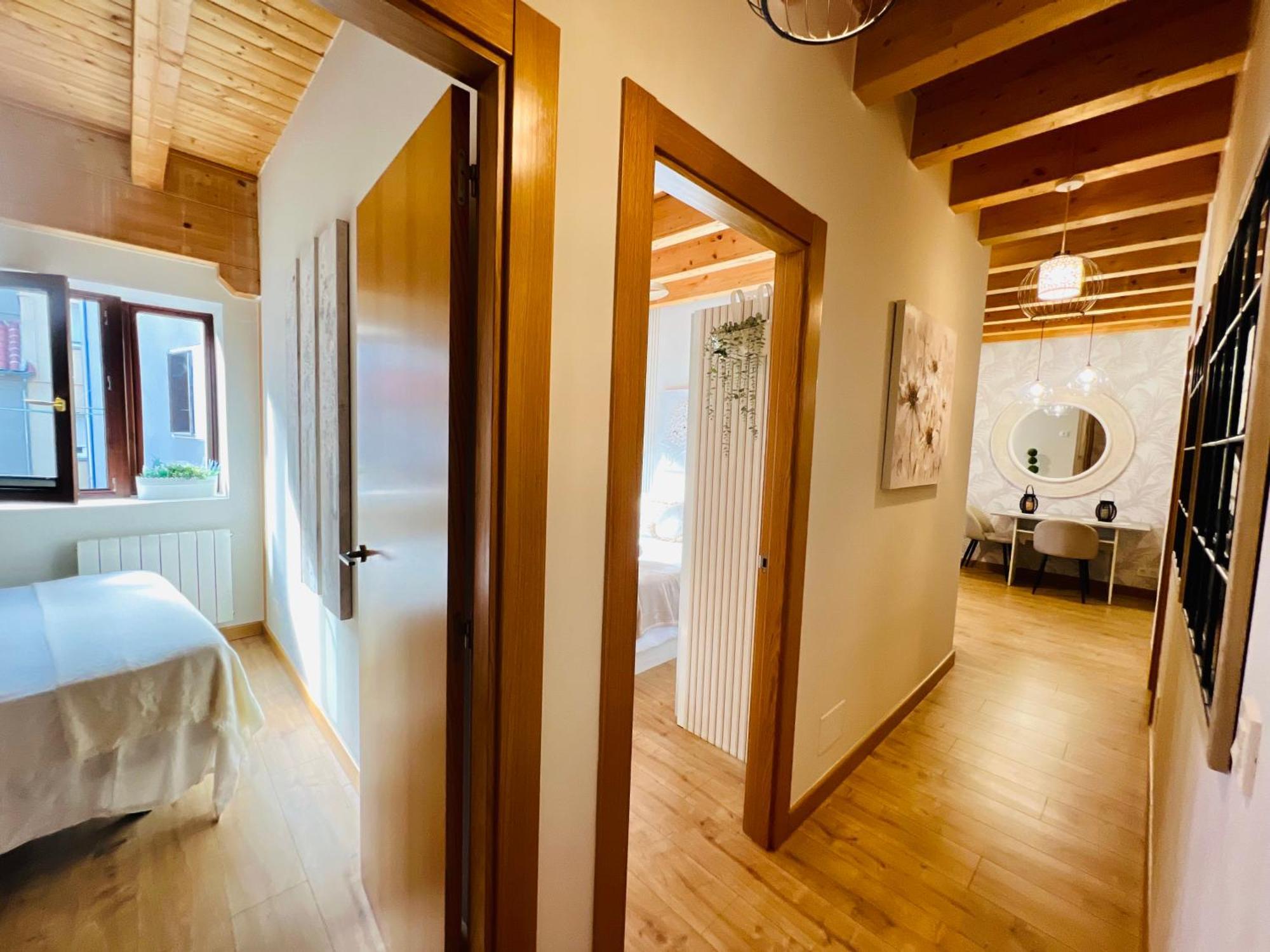 El Capricho De Claudia_ Apartamentos Burgos Catedral Kültér fotó