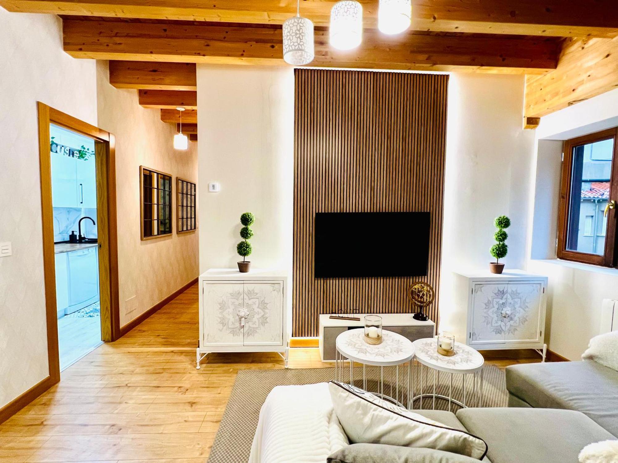 El Capricho De Claudia_ Apartamentos Burgos Catedral Kültér fotó