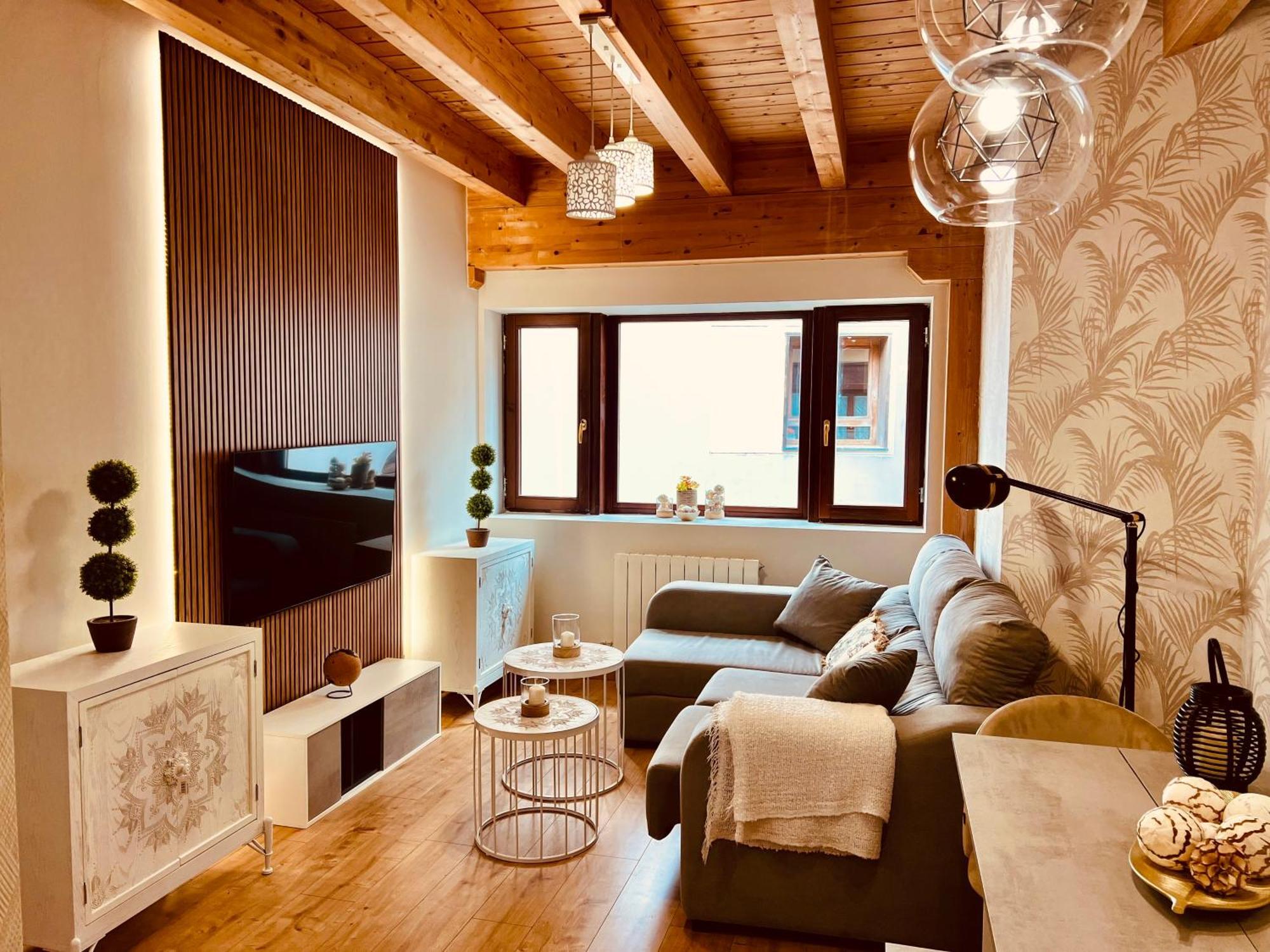 El Capricho De Claudia_ Apartamentos Burgos Catedral Kültér fotó