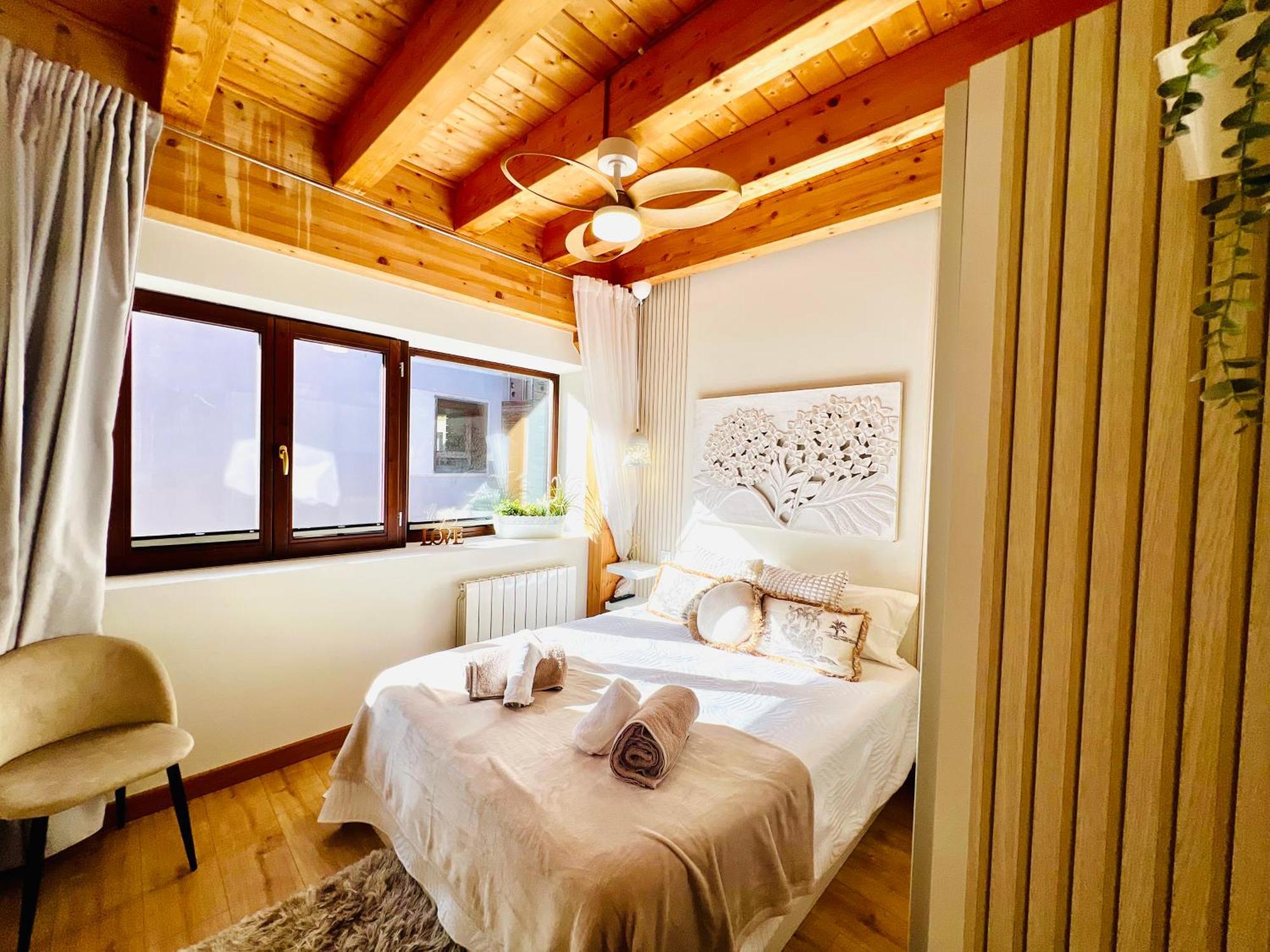 El Capricho De Claudia_ Apartamentos Burgos Catedral Kültér fotó
