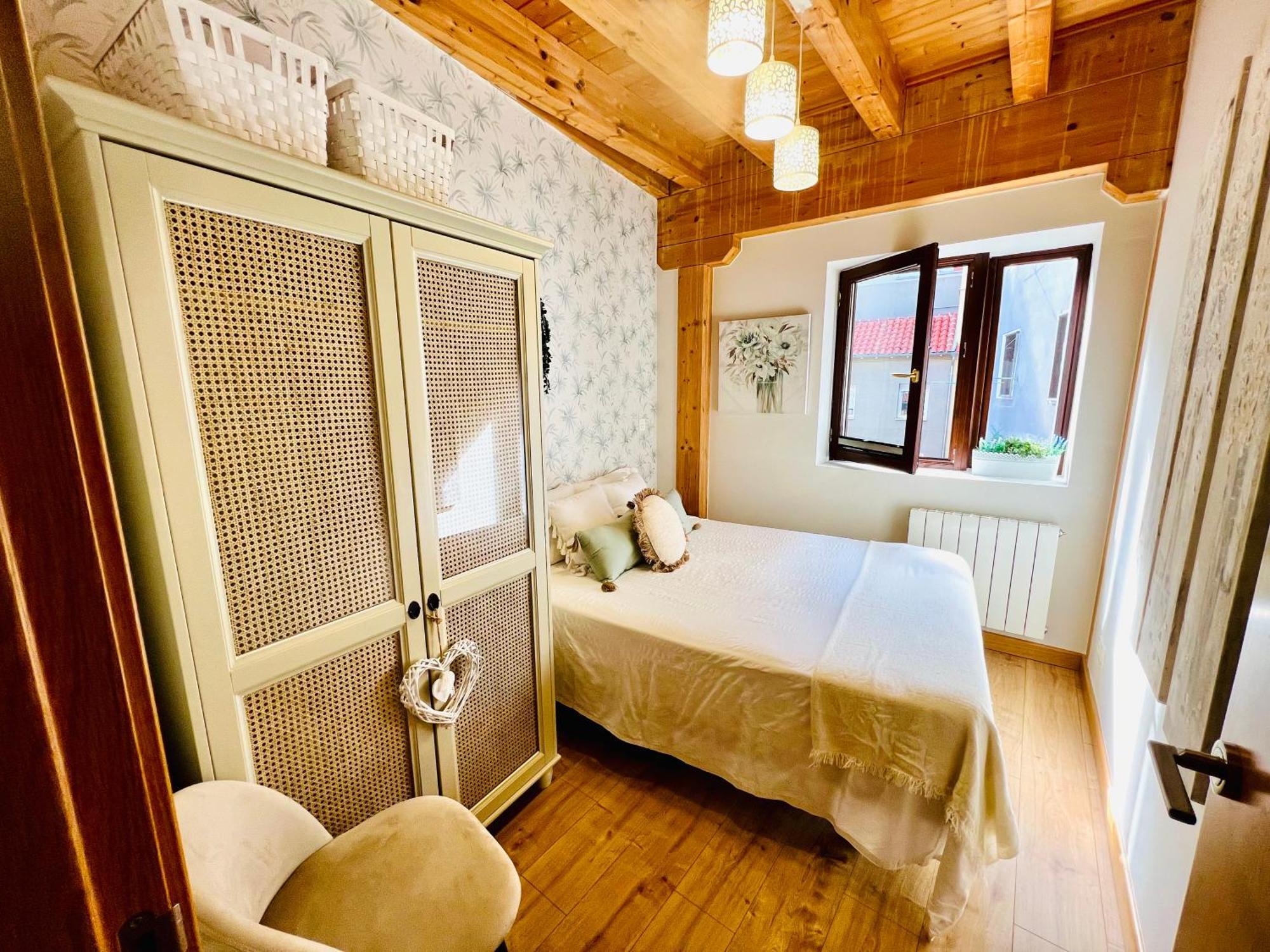 El Capricho De Claudia_ Apartamentos Burgos Catedral Kültér fotó